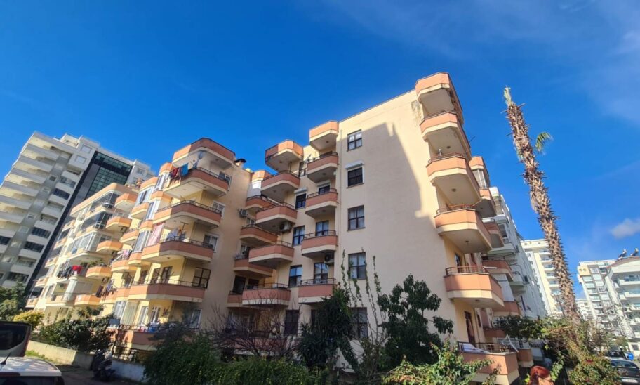 Bargain Apartment For Sale In Mahmutlar Alanya Close To Sea 1