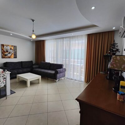 Fullt möblerad central lägenhet med föremål till salu i Oba Alanya 7
