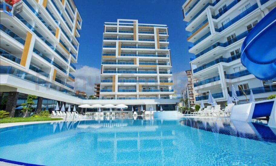 Luxusní nádherný apartmán s výhledem na moře v komplexu na prodej v Tosmur Alanya 1
