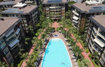Beachfront Four Room Apartment For Sale In Alanya Oba 2