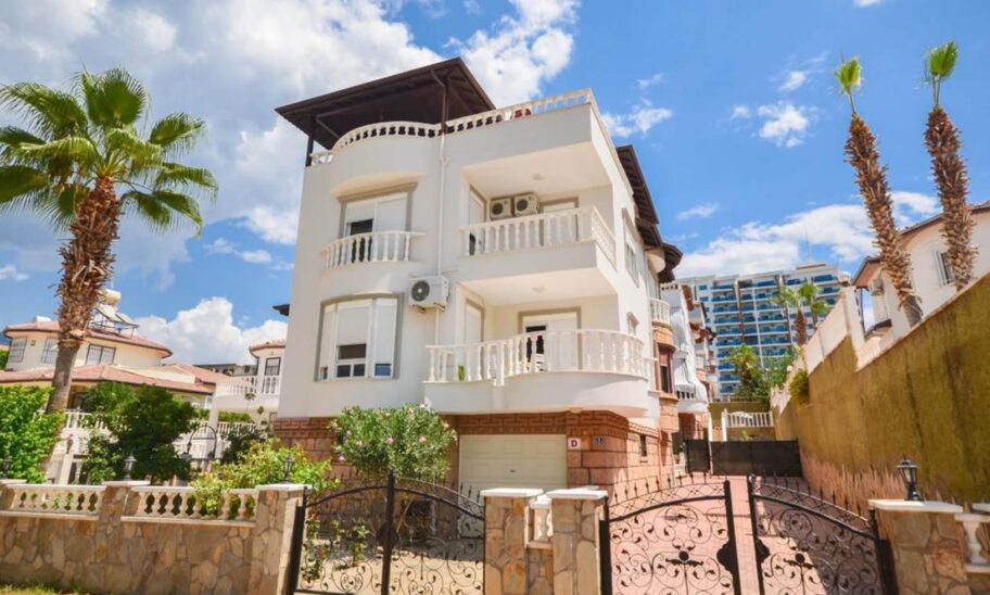 Alanya Mahmutlar'da Satılık Eşyalı 6 Oda Tripleks Villa 7