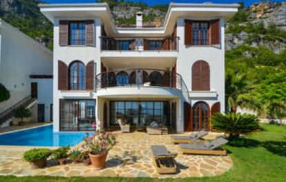 Luxury 7 Room Villa For Sale In Bektas Alanya 1