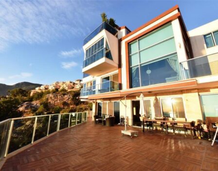 Luxuriös möblierte 6-Zimmer-Villa zum Verkauf in Alanya 7