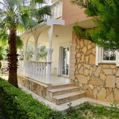 Günstige möblierte 4-Zimmer-Villa zum Verkauf in Incekum Alanya 11