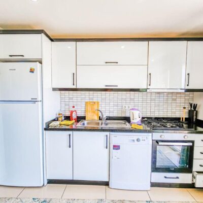 Möblierte 2-Zimmer-Wohnung zum Verkauf in Kestel Alanya 2