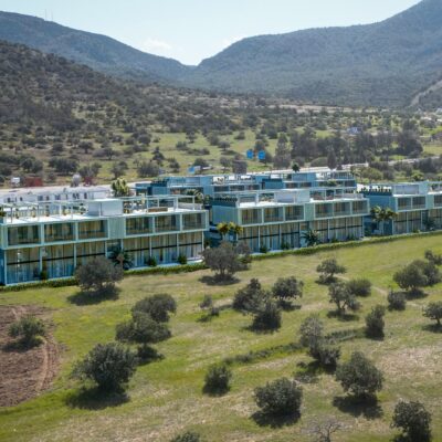 Роскошные дешевые дуплексы на продажу на Кипре в Кирении с видом на море и горы 18
