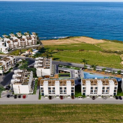 Kıbrıs Tatlısu 8'de Deniz Manzaralı Satılık Lüks Daire ve Villalar
