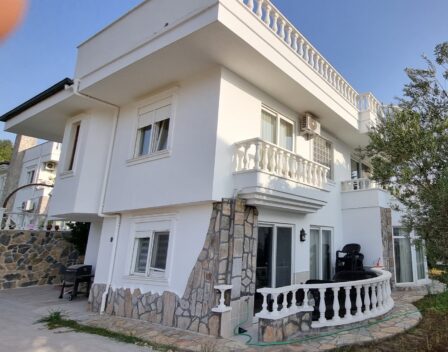 Möblierte 5-Zimmer-Villa zum Verkauf in Kargicak Alanya 13