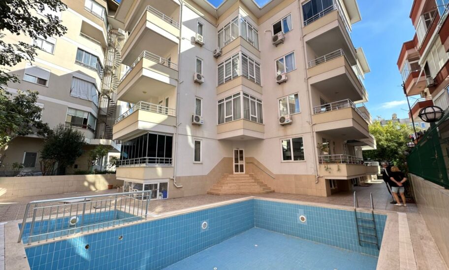 Central Furnished 2 Room Flat For Sale In Alanya 2