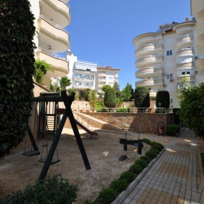 Billig møblert 3 roms leilighet til salgs i Cikcilli Alanya 3