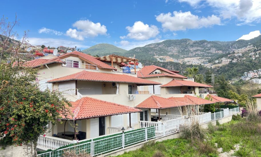 4 Room Furnished Villa For Sale In Tepe Alanya 10