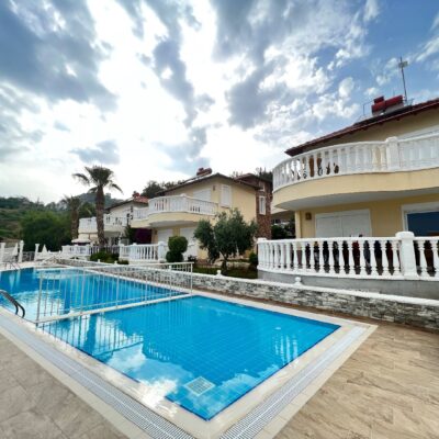 Möblierte 4-Zimmer-Villa zum Verkauf in Tepe Alanya 11