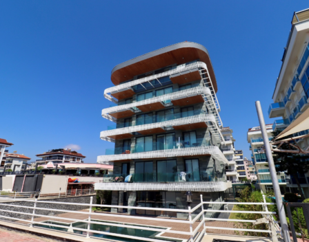 Appartement de luxe de 3 pièces en bord de mer à vendre à Kestel Alanya 1