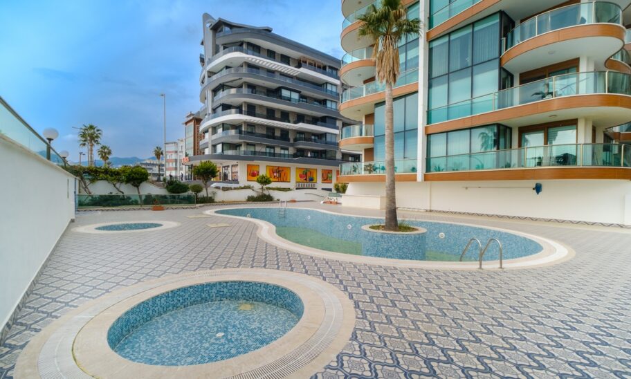 Luxuriöse 5-Zimmer-Penthouse-Maisonette direkt am Strand zum Verkauf in Oba Alanya 15