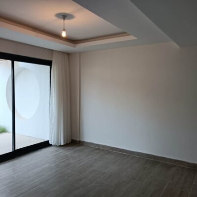 Billig møbleret 2 værelses lejlighed til salg i Mahmutlar Alanya 2