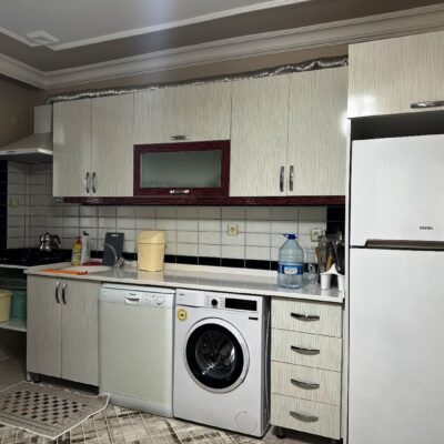 Günstig möblierte 3-Zimmer-Wohnung zum Verkauf in Mahmutlar Alanya 2
