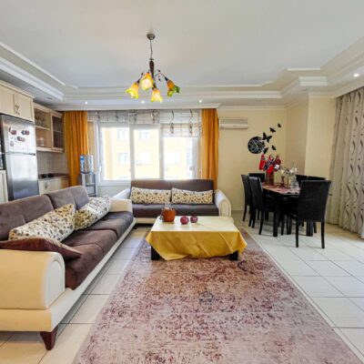Günstig möblierte 3-Zimmer-Wohnung zum Verkauf in Oba Alanya 1