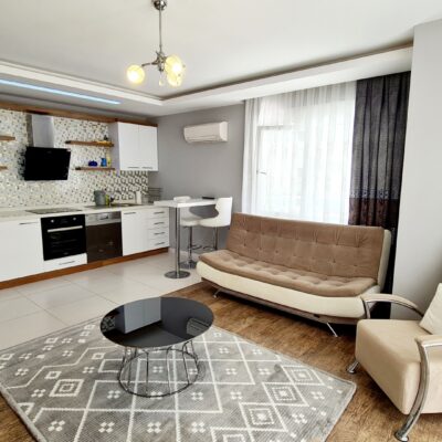 Billig møblert 2-roms leilighet til salgs i Mahmutlar Alanya 2
