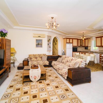 Billig møblert 4 roms villa til salgs i Konakli Alanya 2