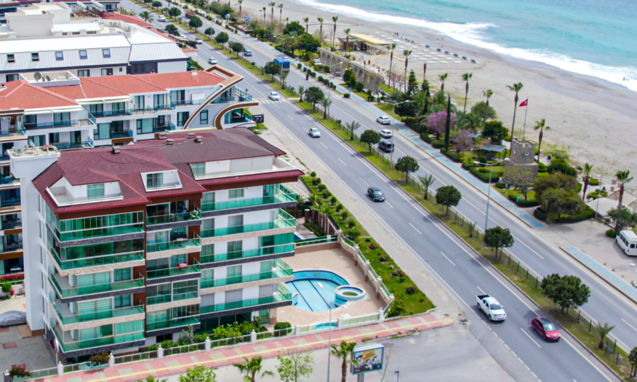 Dwupokojowy apartament typu penthouse przy plaży na sprzedaż w Kestel Alanya 1