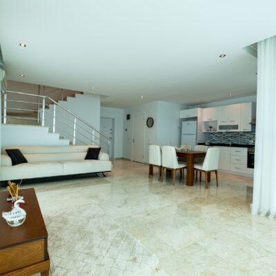 3-Zimmer-Penthouse-Maisonette direkt am Strand zum Verkauf in Kestel Alanya 11