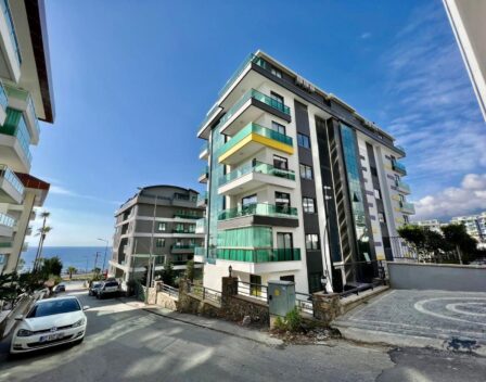 Möblierte 2-Zimmer-Wohnung direkt am Strand zum Verkauf in Kargicak Alanya 13