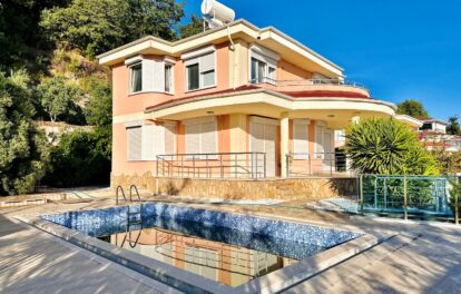 Kestel Alanya'da Satılık 4 Odalı Eşyalı Villa 15
