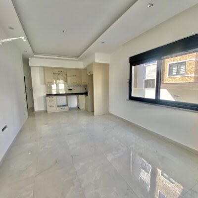 Nybygget 2 værelses lejlighed til salg i Oba Alanya 3