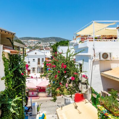 Umeblowany 3-pokojowy dom wolnostojący z widokiem na morze na sprzedaż w Kalkan Antalya 12