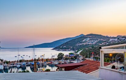 Prodaje se namještena samostojeća kuća s 3 sobe s pogledom na more u Kalkanu, Antalya 14