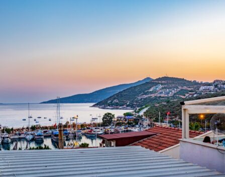 Havudsigt møbleret 3 værelses fritliggende hus til salg i Kalkan Antalya 14