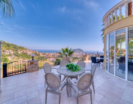 Luxuriöse 4-Zimmer-Villa mit Meerblick zum Verkauf in Tepe Alanya 8