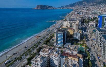 Beachfront Furnished 4 Room Apartment For Sale In Tosmur Alanya 1