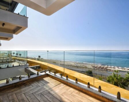 Beachfront Luxury 3-rumslägenhet till salu i Mahmutlar Alanya 1