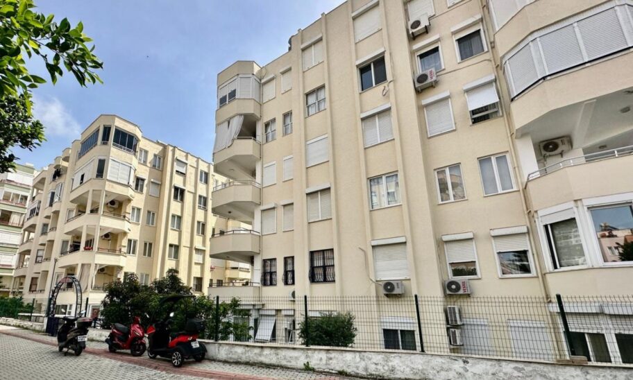 Billig møblert 3 roms leilighet til salgs i Mahmutlar Alanya 26
