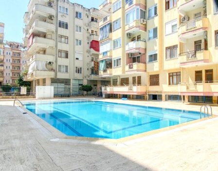 Goedkoop gemeubileerd 4 kamer appartement te koop in Mahmutlar Alanya 2