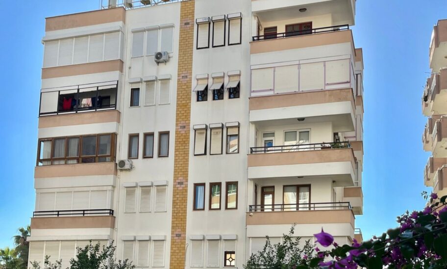 Dichtbij zee gemeubileerd 2 kamer appartement te koop in Mahmutlar Alanya 2