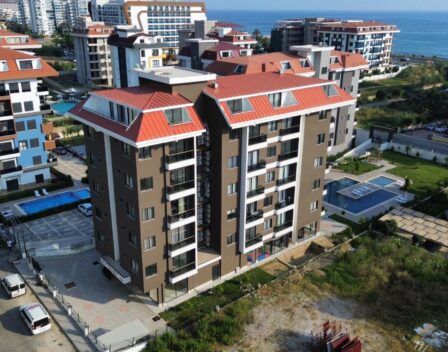 Full aktivitet Billig møblert 2-roms leilighet til salgs i Kestel Alanya 9