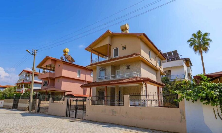 Geschikt voor staatsburgerschap Triplex 5 kamer villa te koop in Konakli Alanya 2
