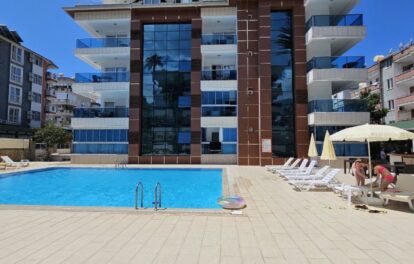 Centraal gelegen 2-kamerappartement te koop in Cleopatra Alanya 2