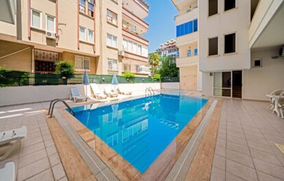 Central Furnished 2 Room Flat For Sale In Cleopatra Alanya 3