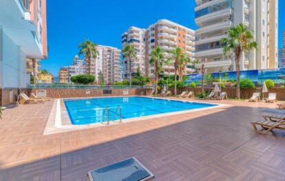 Luxe 2-kamerappartement met volledige activiteit te koop in Mahmutlar Alanya 1