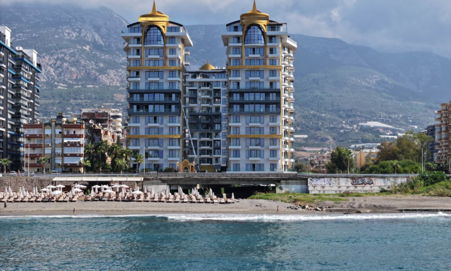 Beachfront Luxury Furnished 3 Room Apartment For Sale In Mahmutlar Alanya 1