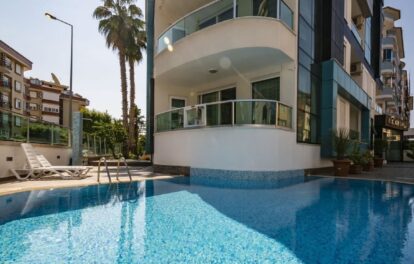 Tani 4-pokojowy apartament dwupoziomowy na sprzedaż w Oba Alanya 1