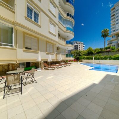 Goedkoop gemeubileerd 3 kamer appartement te koop in Cikcilli Alanya 3