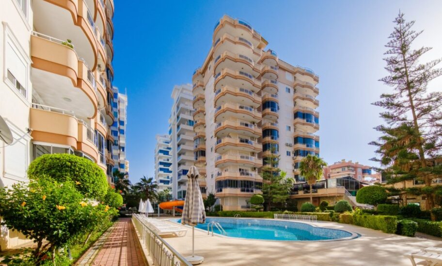 Goedkoop gemeubileerd 3 kamer appartement te koop in Mahmutlar Alanya 32