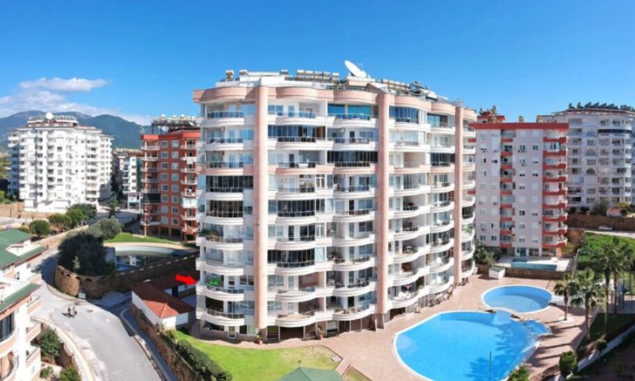 Appartement Meublé Pas Cher De 3 Pièces à Vendre à Tosmur Alanya 1