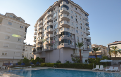 Gemeubileerd 3-kamerappartement te koop in Oba Alanya 2