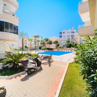 Möblierte 3-Zimmer-Wohnung mit Meerblick zum Verkauf in Cleopatra Alanya 2