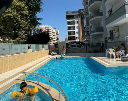 Billig möblerad 3 rums lägenhet till salu i Mahmutlar Alanya 1